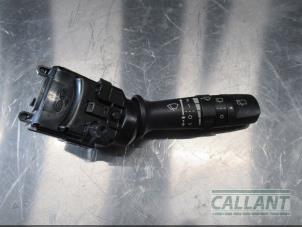 Gebrauchte Scheibenwischer Schalter Kia Venga 1.4 CRDi 16V Preis € 30,25 Mit Mehrwertsteuer angeboten von Garage Callant
