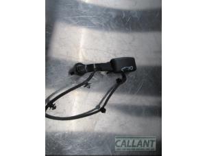 Used Front seatbelt buckle, right Kia Venga 1.4 CRDi 16V Price € 18,15 Inclusive VAT offered by Garage Callant