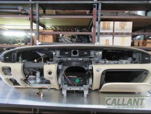 Used Dashboard Jaguar XJ (X350) 2.7d V6 24V Price on request offered by Garage Callant