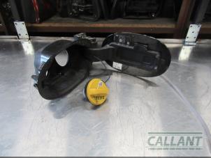 Used Tank bushing Landrover Velar Price € 42,35 Inclusive VAT offered by Garage Callant