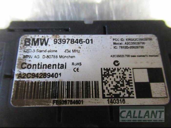 Antenna BMW 1 serie 120d TwinPower Turbo 2.0 16V 939784601 CONTINENTAL
