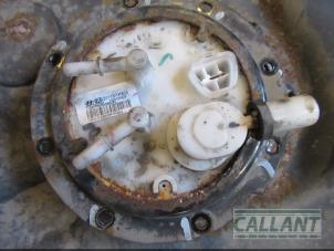Usados Bomba eléctrica de combustible Kia Venga 1.4 CRDi 16V Precio € 60,50 IVA incluido ofrecido por Garage Callant
