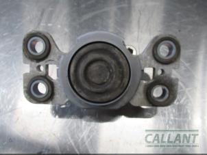 Used Gearbox mount Landrover Range Rover Evoque (LVJ/LVS) Price € 30,25 Inclusive VAT offered by Garage Callant