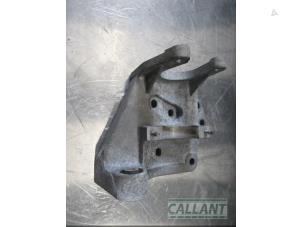 Used Shaft support Landrover Range Rover Evoque (LVJ/LVS) Price € 30,25 Inclusive VAT offered by Garage Callant