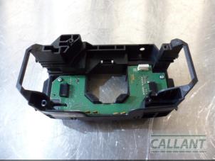 Used Steering column housing Jaguar XE 2.0 D E-Performance 16V Price € 30,25 Inclusive VAT offered by Garage Callant
