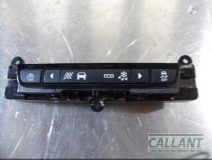 Gebrauchte Schalter (sonstige) Jaguar XE 2.0 D E-Performance 16V Preis € 60,50 Mit Mehrwertsteuer angeboten von Garage Callant