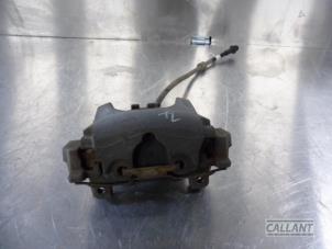 Used Front brake calliper, right Jaguar XE 2.0 D E-Performance 16V Price € 60,50 Inclusive VAT offered by Garage Callant