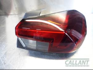 Używane Tylne swiatlo pozycyjne prawe Opel Corsa F (UB/UH/UP) 1.2 12V 75 Cena € 151,25 Z VAT oferowane przez Garage Callant