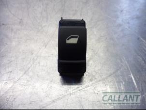 Used Electric window switch Opel Corsa F (UB/UP) 1.2 12V 75 Price € 12,10 Inclusive VAT offered by Garage Callant