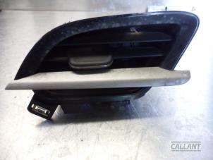Used Dashboard vent Opel Corsa F (UB/UP) 1.2 12V 75 Price € 12,10 Inclusive VAT offered by Garage Callant
