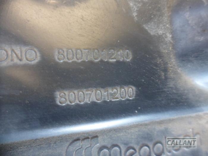 Caja de rueda de un Opel Corsa F (UB/UH/UP) 1.2 12V 75 2021