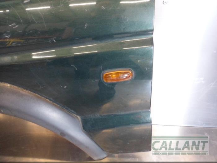 Front wing, left from a Land Rover Discovery II  2000