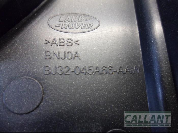 Middle console Landrover Range Rover Evoque - BJ32044E06AB