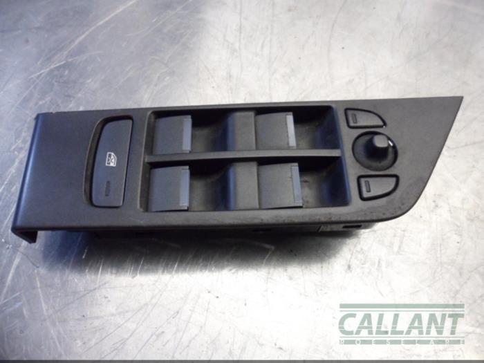 Usados Interruptor combinado de ventanillas Landrover Range Rover Evoque (LVJ/LVS) Precio € 42,35 IVA incluido ofrecido por Garage Callant