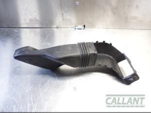 Used Air intake hose Landrover Velar Price € 30,25 Inclusive VAT offered by Garage Callant