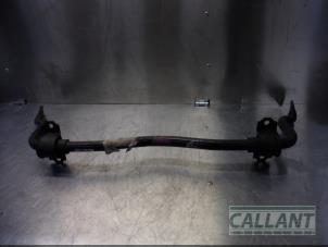 Used Rear anti-roll bar Landrover Discovery V (LR) 2.0 Td4 16V Price € 60,50 Inclusive VAT offered by Garage Callant