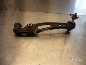 Used Front wishbone, right Landrover Discovery V (LR) 2.0 Td4 16V Price € 90,75 Inclusive VAT offered by Garage Callant