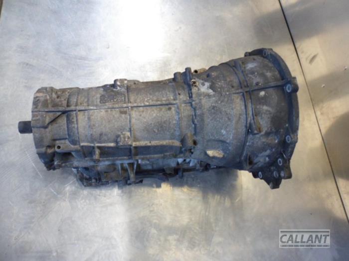 Gearbox from a Land Rover Discovery V (LR) 2.0 Td4 16V 2018