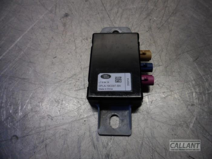 Używane Antena Landrover Range Rover IV (LG) 3.0 TDV6 24V Cena € 30,25 Z VAT oferowane przez Garage Callant