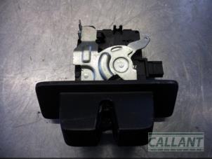 Used Boot lid lock mechanism Landrover Velar Price € 60,50 Inclusive VAT offered by Garage Callant