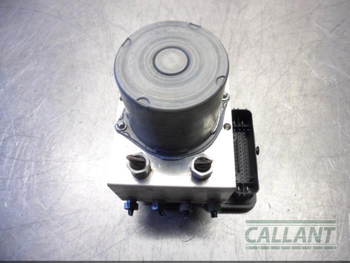 Usagé Bloc ABS Landrover Range Rover Velar (LY) 2.0 16V P250 AWD Prix € 332,75 Prix TTC proposé par Garage Callant