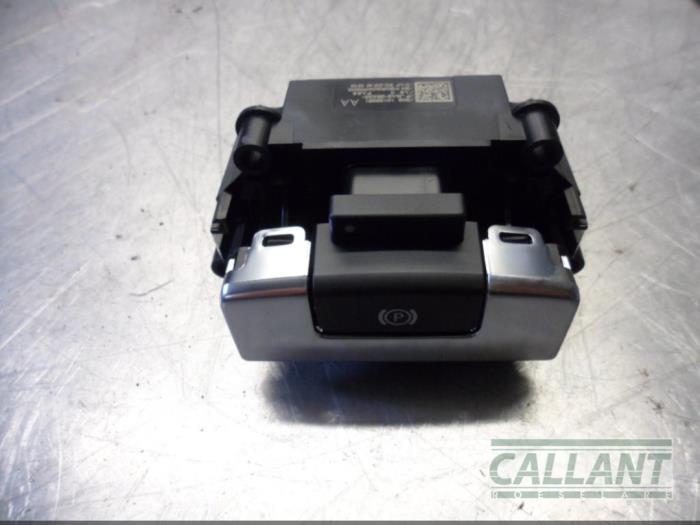 Gebrauchte Handbremse Schalter Landrover Range Rover Velar (LY) 2.0 16V P250 AWD Preis € 30,25 Mit Mehrwertsteuer angeboten von Garage Callant