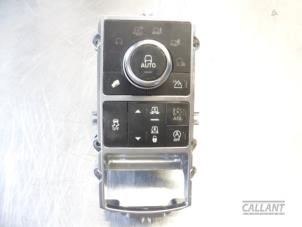Used Switch (miscellaneous) Landrover Range Rover IV (LG) 3.0 TDV6 24V Price € 90,75 Inclusive VAT offered by Garage Callant