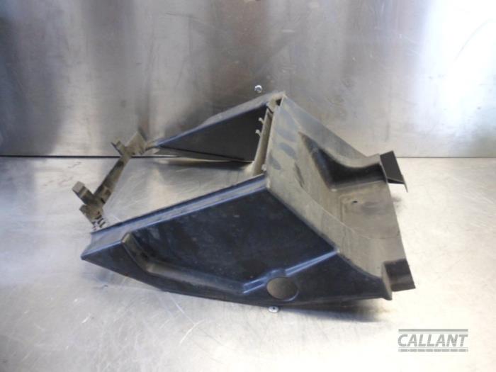 Def Funnel Land Rover Air funnel Landrover Range Rover IV 3.0 TDV6 24V - LR038054