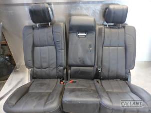 Used Rear bench seat Landrover Range Rover IV (LG) 3.0 TDV6 24V Price on request offered by Garage Callant