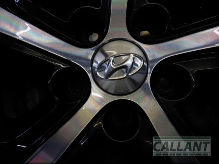 Llanta de un Hyundai Tucson (TL) 1.7 CRDi 16V 2WD 2016
