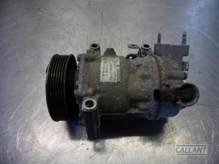 Citroen C4 Cactus Air conditioning pumps stock
