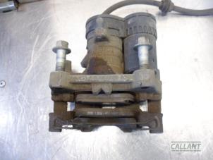 Used Rear brake calliper, right Landrover Range Rover Evoque (LVJ/LVS) 2.0 D 180 16V 5-drs. Price € 90,75 Inclusive VAT offered by Garage Callant