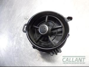 Used Dashboard vent Toyota Yaris III (P13) 1.5 16V Dual VVT-iE Price € 12,10 Inclusive VAT offered by Garage Callant