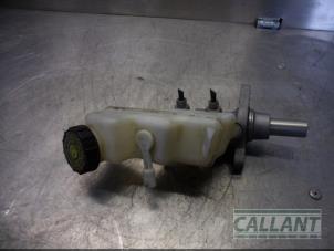 Używane Glówny cylinder hamulcowy Toyota Yaris III (P13) 1.5 16V Dual VVT-iE Cena € 30,25 Z VAT oferowane przez Garage Callant