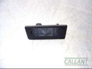 Używane Oswietlenie tablicy rejestracyjnej Jaguar XF Sportbrake 2.0d 163 E-Performance 16V Cena € 12,10 Z VAT oferowane przez Garage Callant