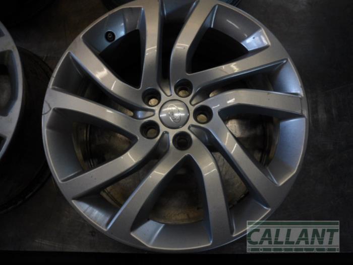 Set of wheels Landrover Discovery V 2.0 Td4 16V - LR081586 Alloy 