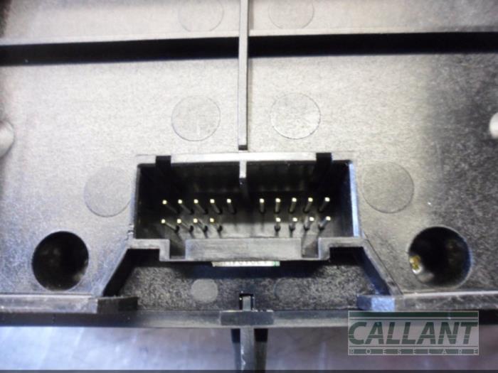 Panel de control de calefacción de un Land Rover Freelander II 2.2 eD4 16V 2013
