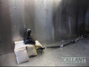 Used Gear stick Landrover Freelander II 2.2 eD4 16V Price € 121,00 Inclusive VAT offered by Garage Callant