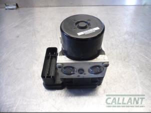 Usagé Pompe ABS Landrover Freelander II 2.2 eD4 16V Prix € 272,25 Prix TTC proposé par Garage Callant