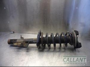 Used Rear shock absorber, right Landrover Freelander II 2.2 eD4 16V Price € 60,50 Inclusive VAT offered by Garage Callant