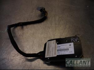 Usados Interruptor de ajuste de asiento Jaguar XF (CC9) 2.7 D V6 24V Precio € 60,50 IVA incluido ofrecido por Garage Callant