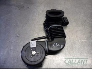 Usagé Siège ventilateur moteur Jaguar XF (CC9) 2.7 D V6 24V Prix € 90,75 Prix TTC proposé par Garage Callant