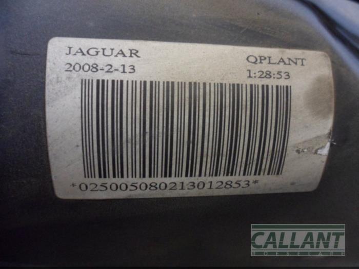 Réservoir de carburant d'un Jaguar XF (CC9) 2.7 D V6 24V 2008