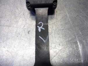 Usagé Attache ceinture avant droite Citroen C-Elysee (DD) 1.6 VTi 16V Prix € 24,20 Prix TTC proposé par Garage Callant