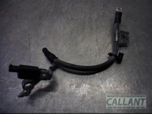 Usados Cable (varios) Jaguar XF Sportbrake 3.0 S V6 D 24V Precio € 30,25 IVA incluido ofrecido por Garage Callant
