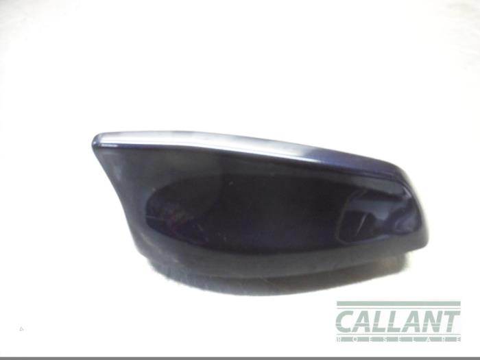 Używane Antena Jaguar XF Sportbrake 3.0 S V6 D 24V Cena € 60,50 Z VAT oferowane przez Garage Callant