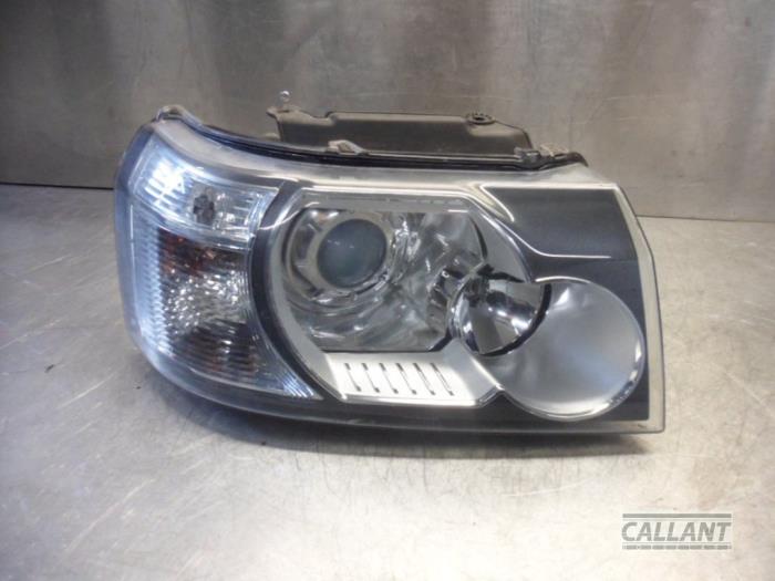 Używane Reflektor prawy Landrover Freelander II 2.2 td4 16V Cena € 393,25 Z VAT oferowane przez Garage Callant