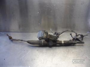 Used Steering box Peugeot 5008 II (M4/MC/MJ/MR) 2.0 BlueHDi 150 16V Price € 151,25 Inclusive VAT offered by Garage Callant
