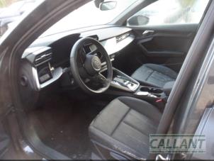 Używane Airbag set + dashboard Audi A3 Sportback (8YA) 2.0 30 TDI 16V Cena € 1.815,00 Z VAT oferowane przez Garage Callant