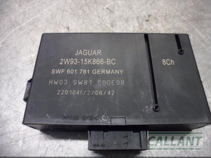 Usados Módulo PDC Jaguar XJ (X350) 6 3.0 V6 24V Precio € 60,50 IVA incluido ofrecido por Garage Callant